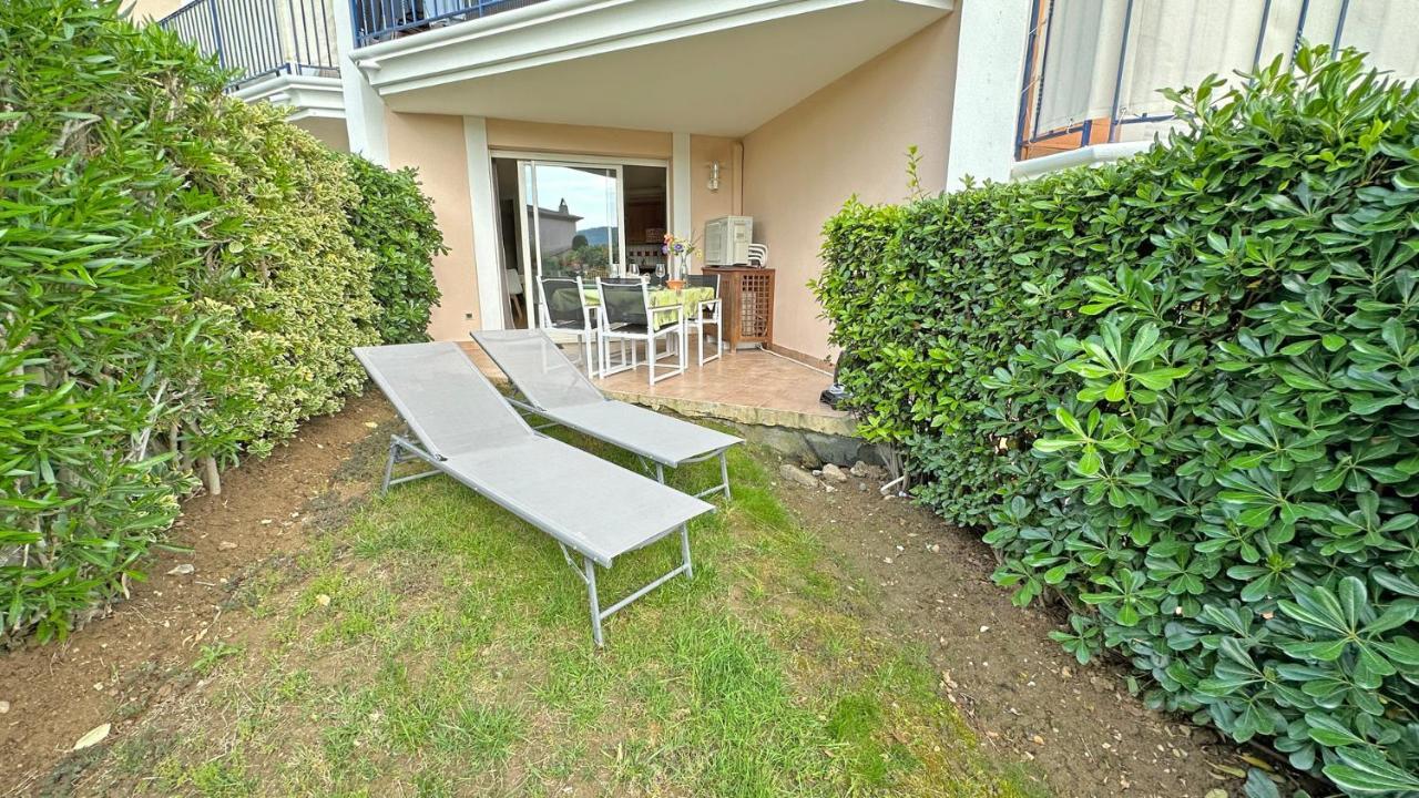 Appartement Les Pins Bleus A8 Sainte-Maxime Exteriér fotografie