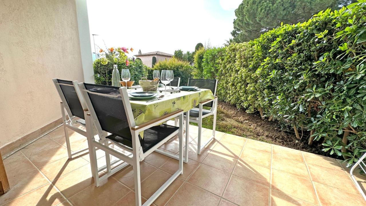 Appartement Les Pins Bleus A8 Sainte-Maxime Exteriér fotografie