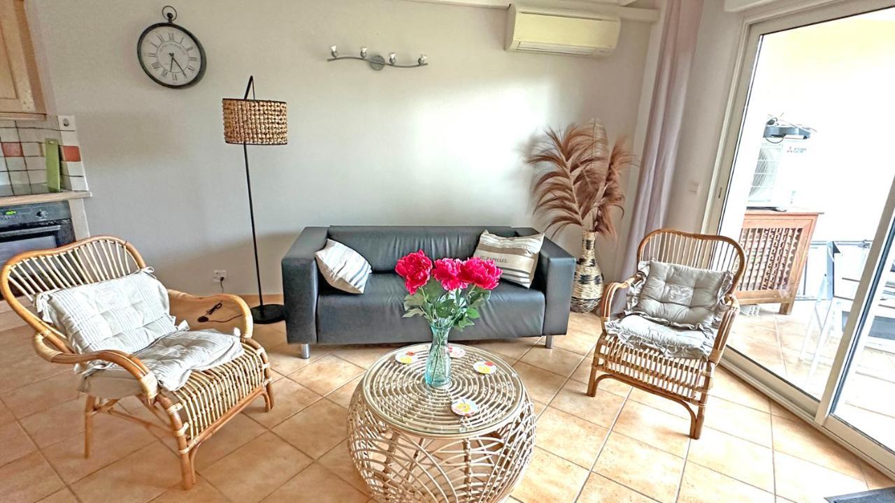 Appartement Les Pins Bleus A8 Sainte-Maxime Exteriér fotografie