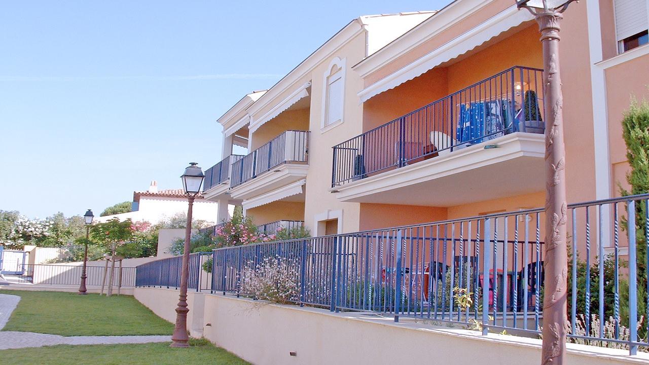 Appartement Les Pins Bleus A8 Sainte-Maxime Exteriér fotografie