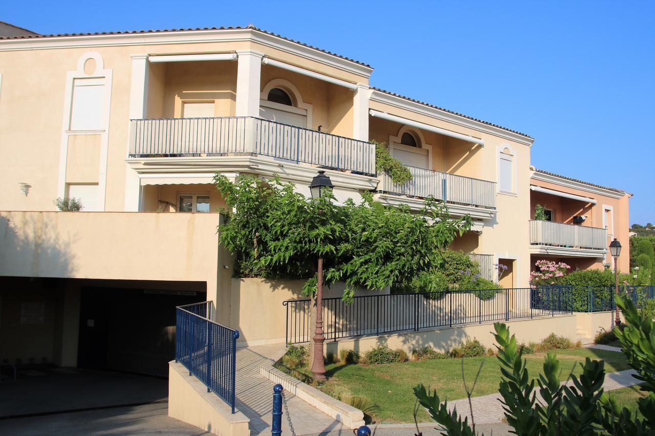 Appartement Les Pins Bleus A8 Sainte-Maxime Exteriér fotografie